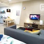 Netflix Wifi Trefoil Homestay Setia Alam Sacc Homestay Fe